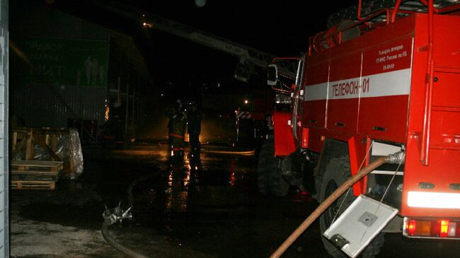 Пожар на складе строиматериалов в Улан-Удэ