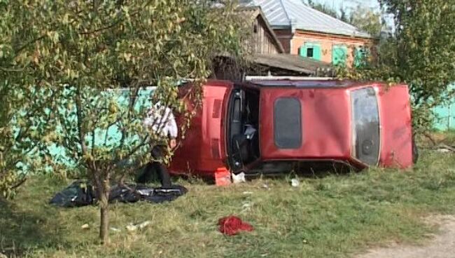 Свадебная традиция угощать проезжающих закончилась гибелью двух человек