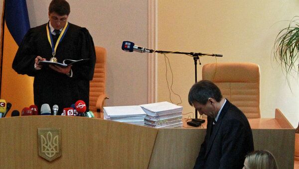 Оглашение приговора Юлии Тимошенко, Архивное фото