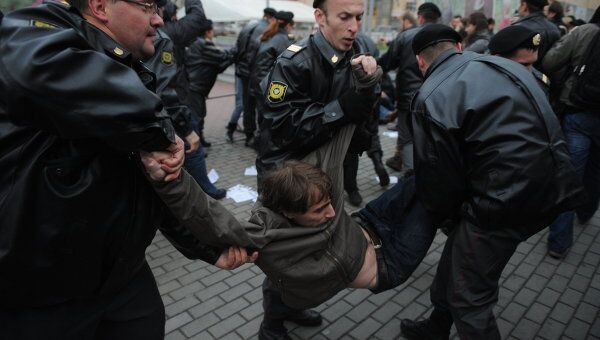 Полиция задержала участников несанкционированной акции в Москве