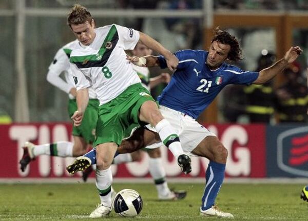 Игровой момент матча Италия - Северная Ирландия