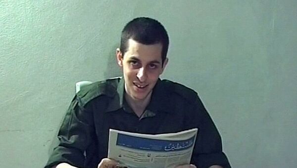 Видео изображение израильского солдата Гилада Шалита (2 октября 2009 г.)