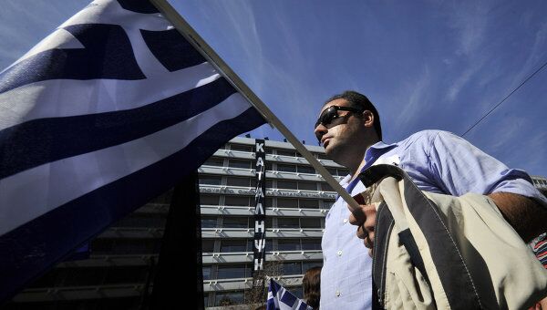 Греческие журналисты и транспортники начали 48-часовую забастовку