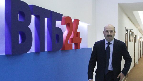 Пресс-конференция председателя правления банка ВТБ 24 Михаила Задорнова. Архив