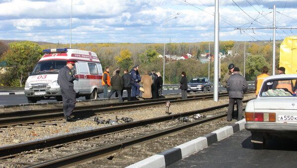 Трамвай, у которого отказали тормоза, сбил троих рабочих в центре Курска