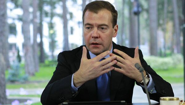 Президент РФ Д.Медведев провел встречу с работниками с\х в Горках