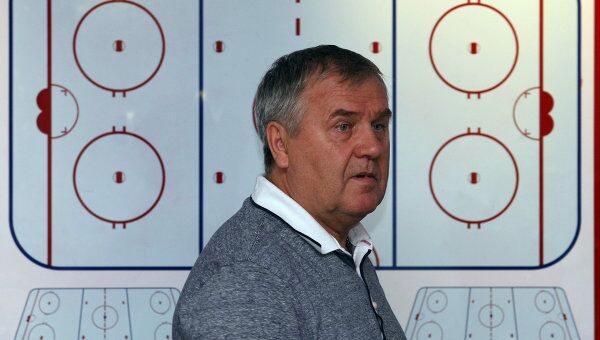 Тренер Владимир Крикунов. Архивное фото