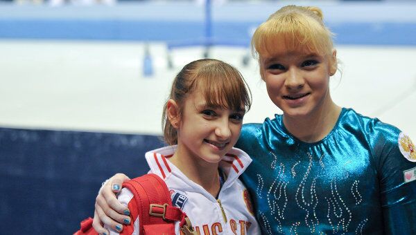 Виктория Комова и Татьяна Набиева (слева направо)
