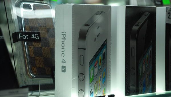 Продажи iPhone 4S в Москве. Архив