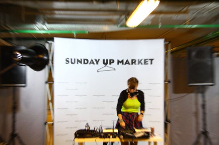 SUNDAY UP MARKET 3 года! 12 октября около 100 российских ди