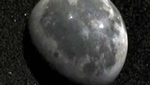 Снимки участков Луны, где нашли залежи титана 