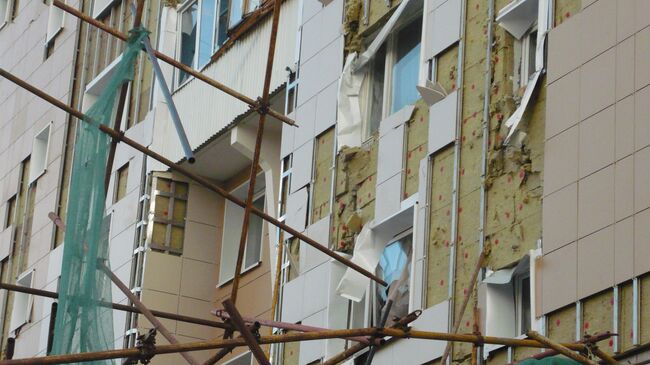 На востоке Москвы обрушилось плиточное покрытие части дома