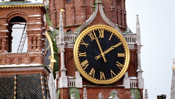 Часы на Спасской башне Кремля 