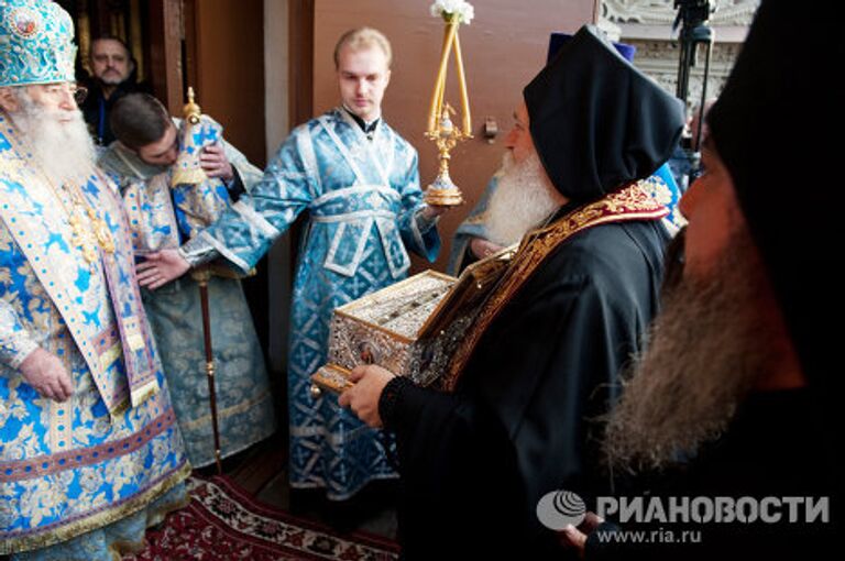 Прибытие пояса Пресвятой Богородицы в Санкт-Петербург