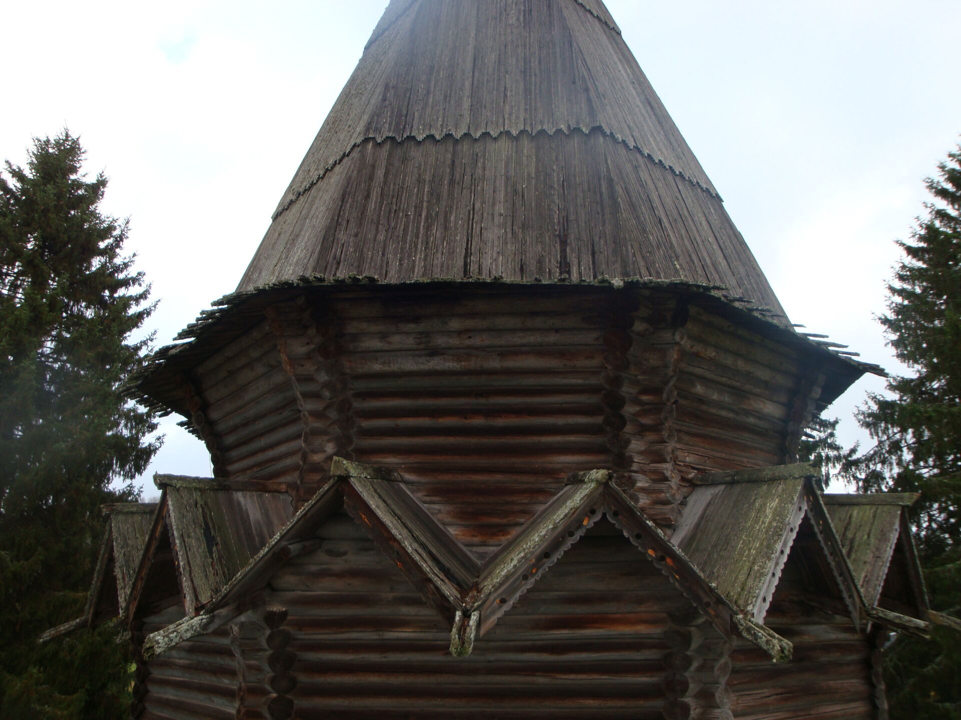 Сказочная колокольня Никольской церкви в селе Согиницы - РИА Новости, 1920, 13.07.2021