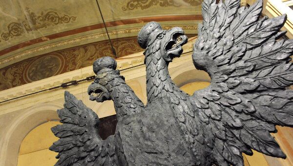 Барельеф двуглавого орла, который будет установлен в зрительном зале Большого театра