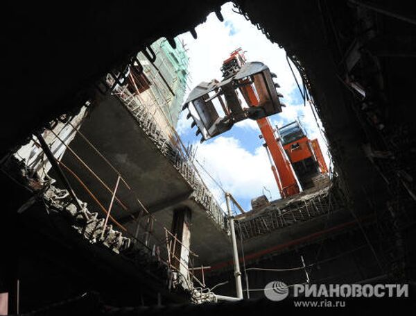 Возобновлены реставрационные работы внутренних помещений Большого театра в Москве