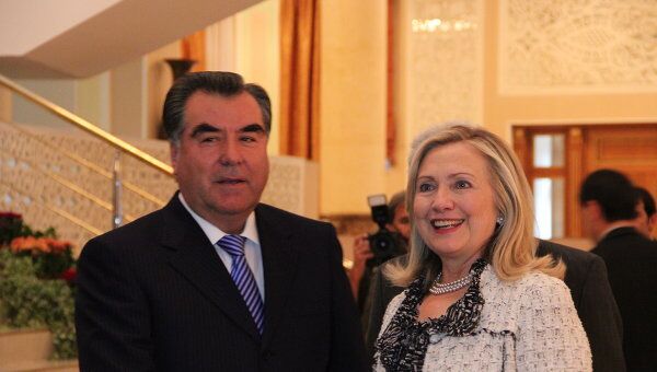Встреча президента  Таджикистана Эмомали Рахмона и Госсекретаря США Хиллари Клинтон  в Душанбе