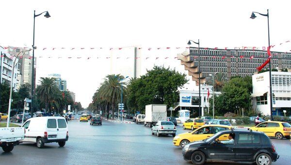 Площадь Седьмого ноября в центре Туниса 