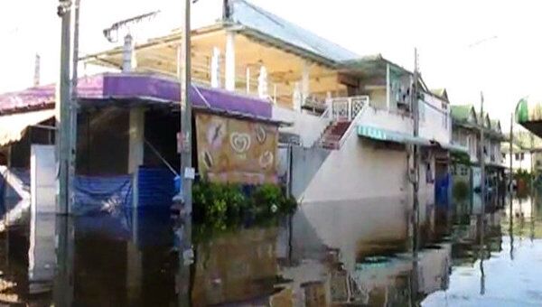 Местная река затопила исторический центр и пригороды Бангкока 