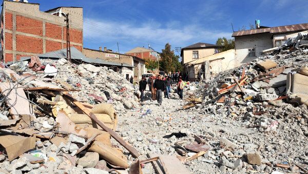 Число жертв землетрясения в Турции выросло до 366 человек