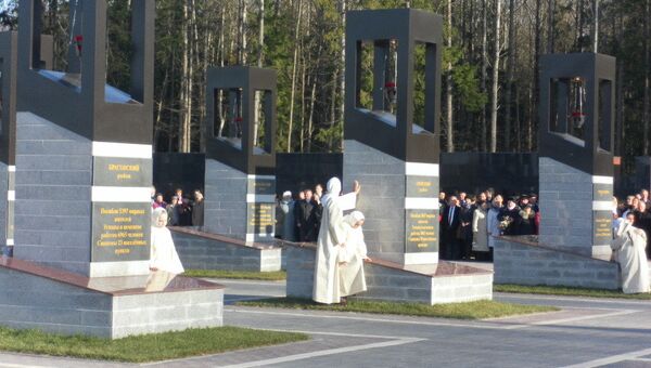 Мемориал на месте уничтоженной фашистами брянской деревни Хацунь