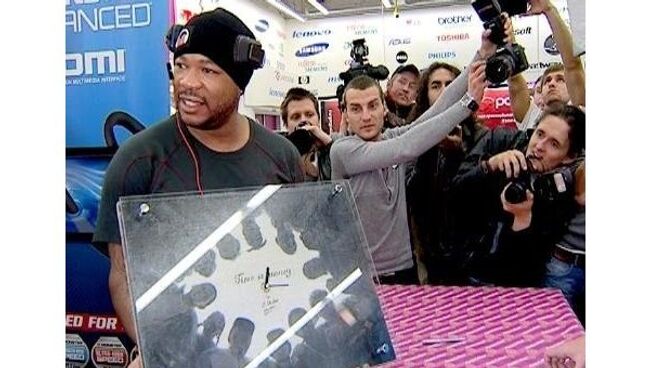 Рэпер XZibit получил часы в подарок от московских поклонников