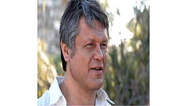Олег Тактаров сыграл роль разведчика-нелегала Алексея Козлова, раскрывшего в конце 70-х годов прошлого века ядерные устремления ЮАР