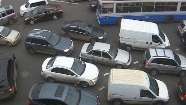 Два ДТП блокировали движение транспорта в центре Москвы