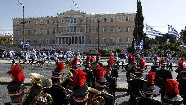 Масштабный военный парад в Салониках в день национального праздника
