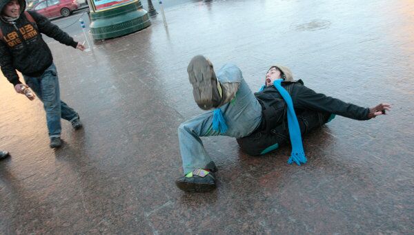 Снег и гололедица ожидается в Москве в четверг