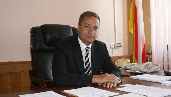 Председатель правительства Республики Южная Осетия Вадим Бровцев