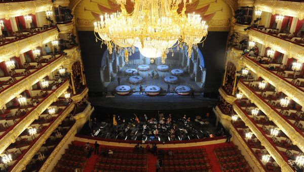 Вид на сцену и зрительный зал Большого театра
