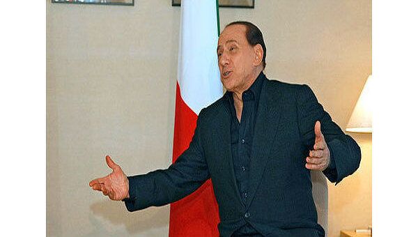 СМИ Италии занимаются дезинформацией - Берлускони