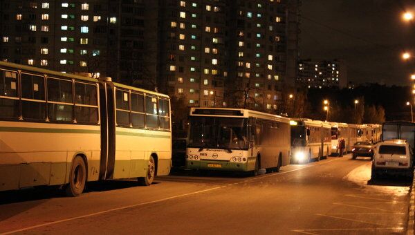 Десятки автобусов попали в пробку в результате аварии на юге Москвы