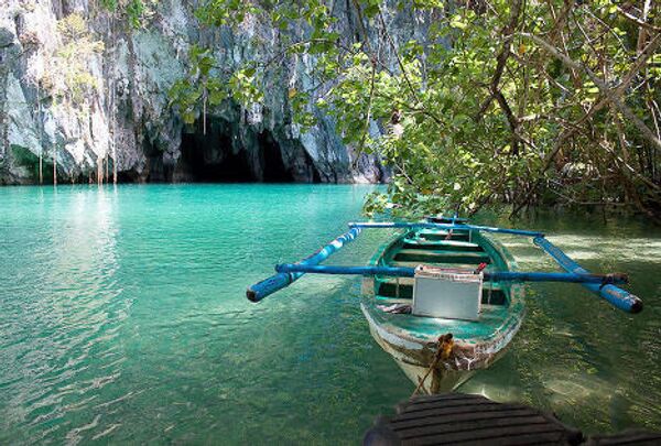 Подземная река и мангровый лес на Филиппинах
