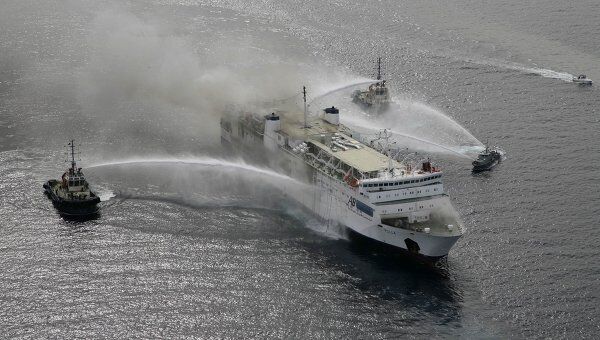 Пожар на пароме Pella в Красном море