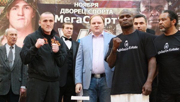 Денис Лебедев и Джеймс Тони (слева направо)