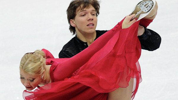 Екатерина Боброва и Дмитрий Соловьев (слева направо)