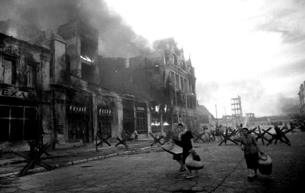 Сталинград. Бомбежка. Август 1942 год