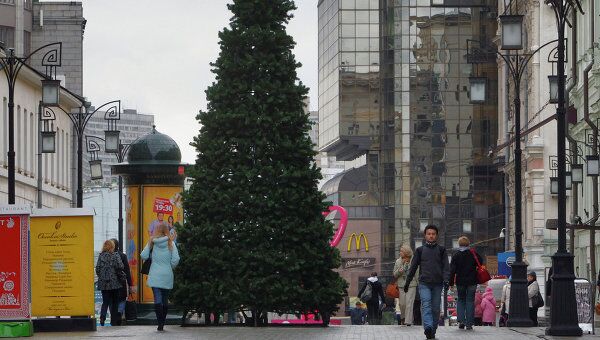 Новогодняя елка на улицах Москвы. Архив