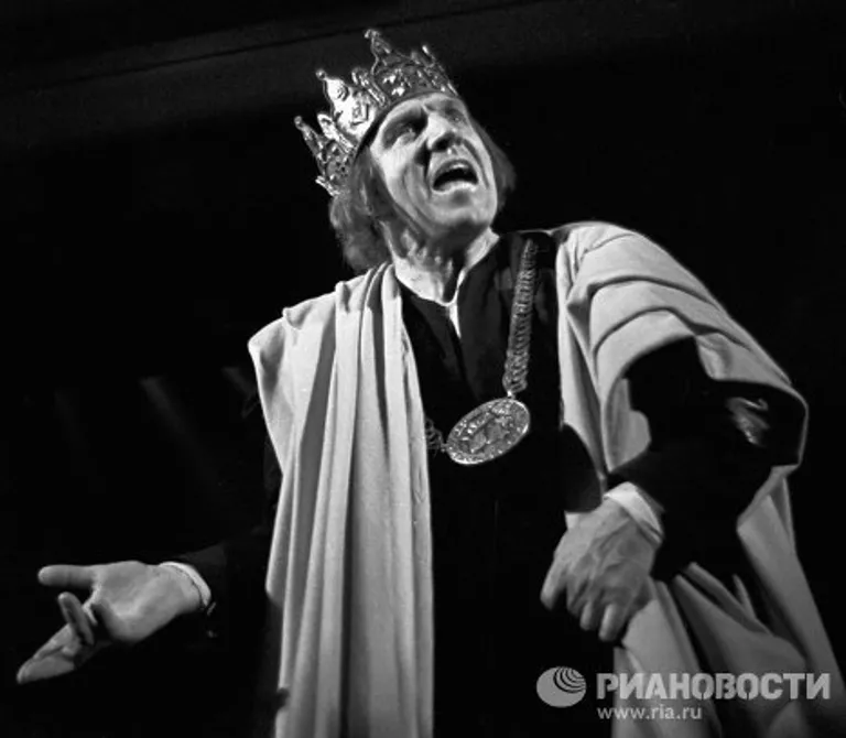 Актер Ульянов в роли Ричарда III Актер Ульянов в роли Ричарда III