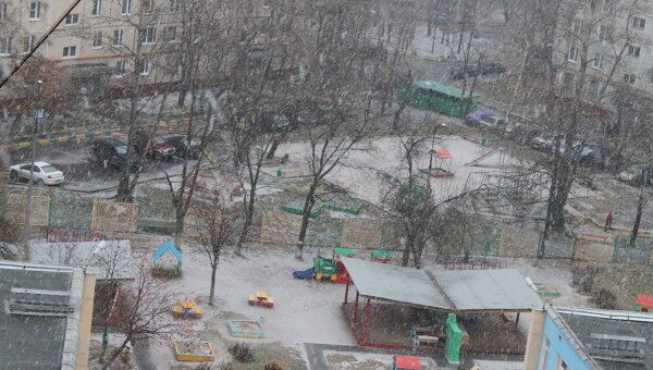 В Москве начался первый снегопад. Архив