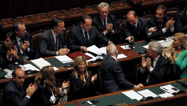Сенат Италии одобрил меры по стабилизации экономики страны