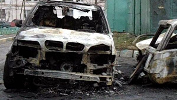 Восемь автомобилей сгорели ночью в Москве