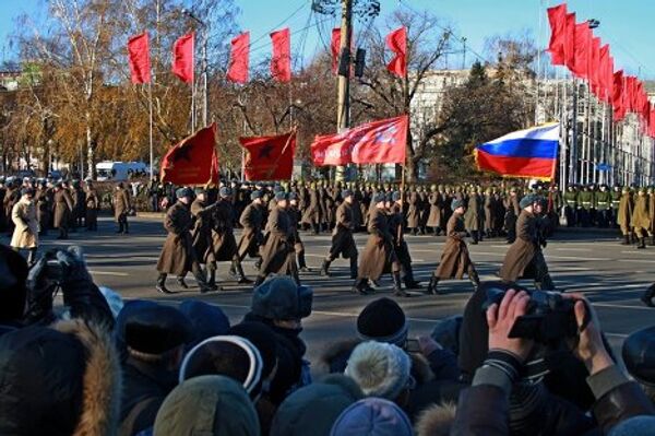Парад памяти в резервной столице СССР, или 7 ноября в Самаре
