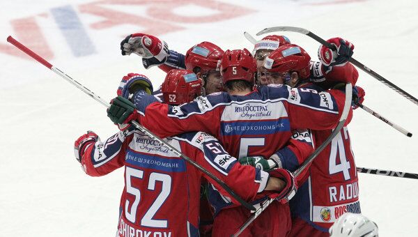 Сборная России по хоккею с победы стартовала на Кубке Карьяла