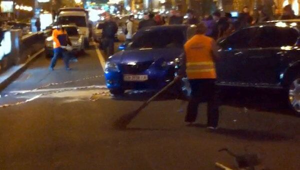 Около десяти автомобилей столкнулись в центре Киева