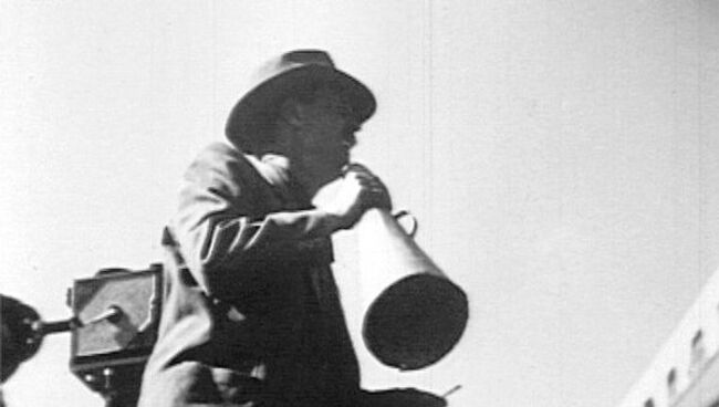 Режиссер Иван Пырьев во время съемок фильма Кубанские казаки. 1948 год