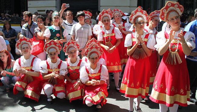 Матушка Русь в центре Буэнос-Айреса. Архив